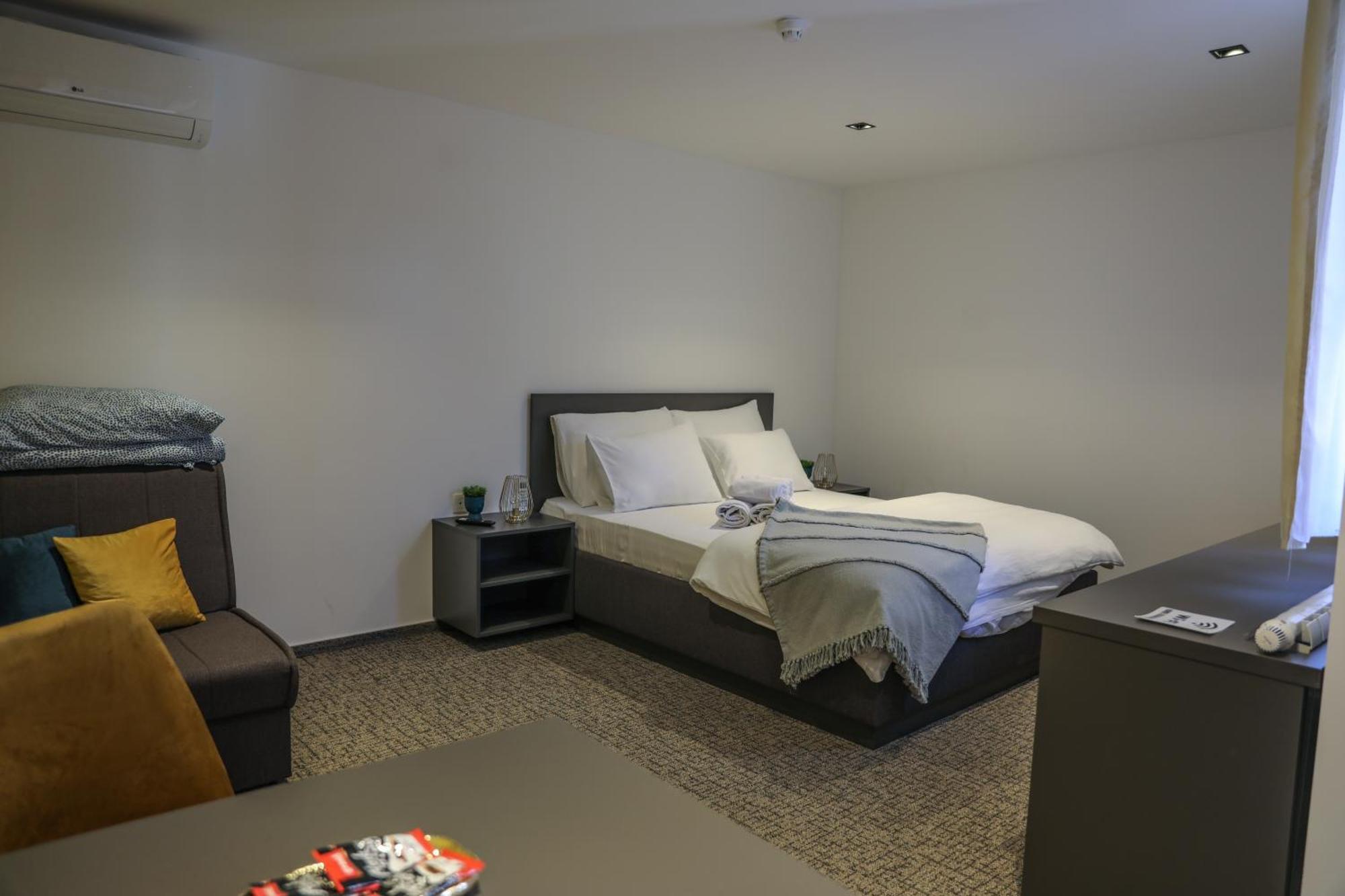 Studio Apartments Visit Point 塞拉耶佛 外观 照片