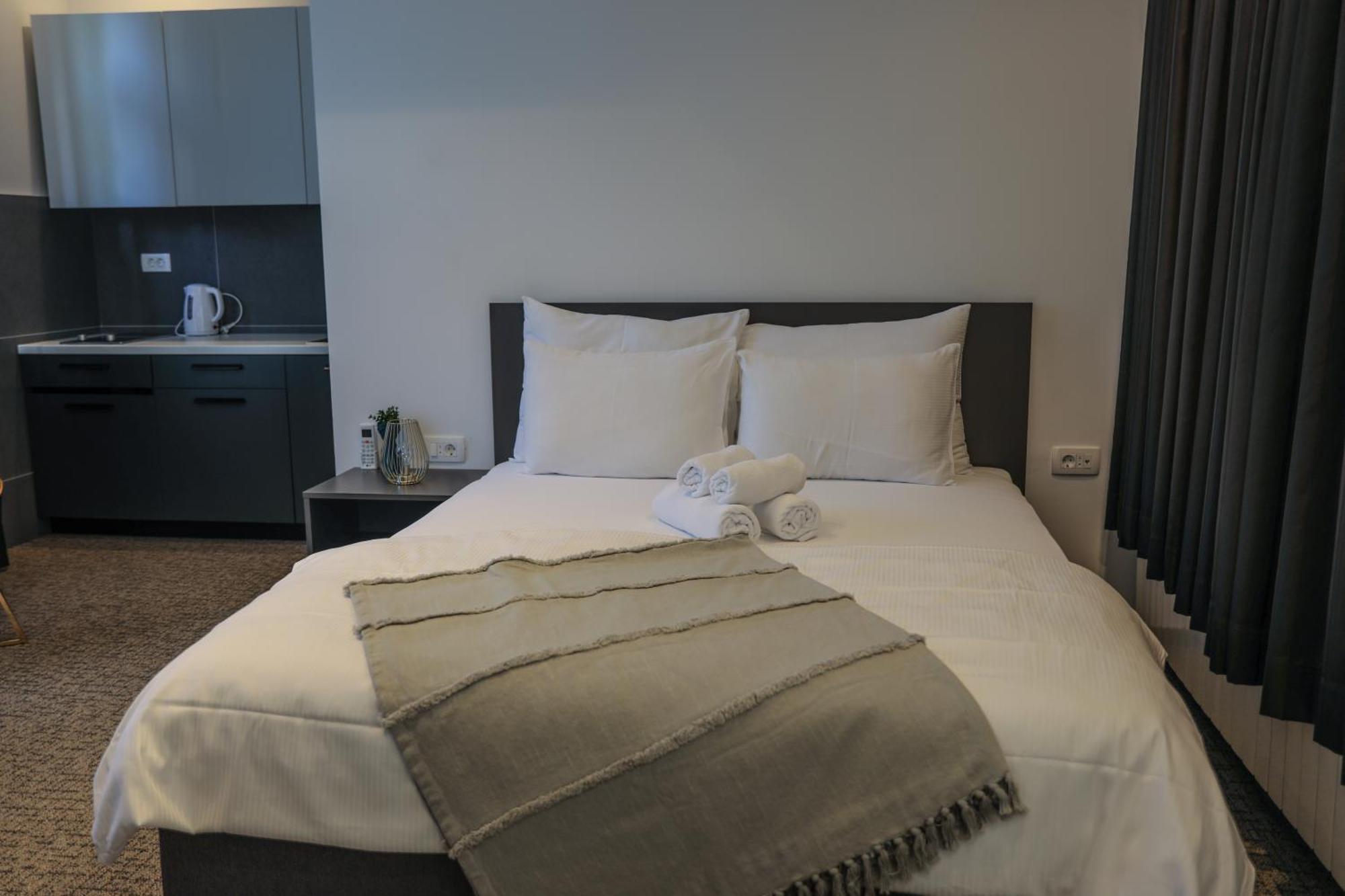 Studio Apartments Visit Point 塞拉耶佛 外观 照片