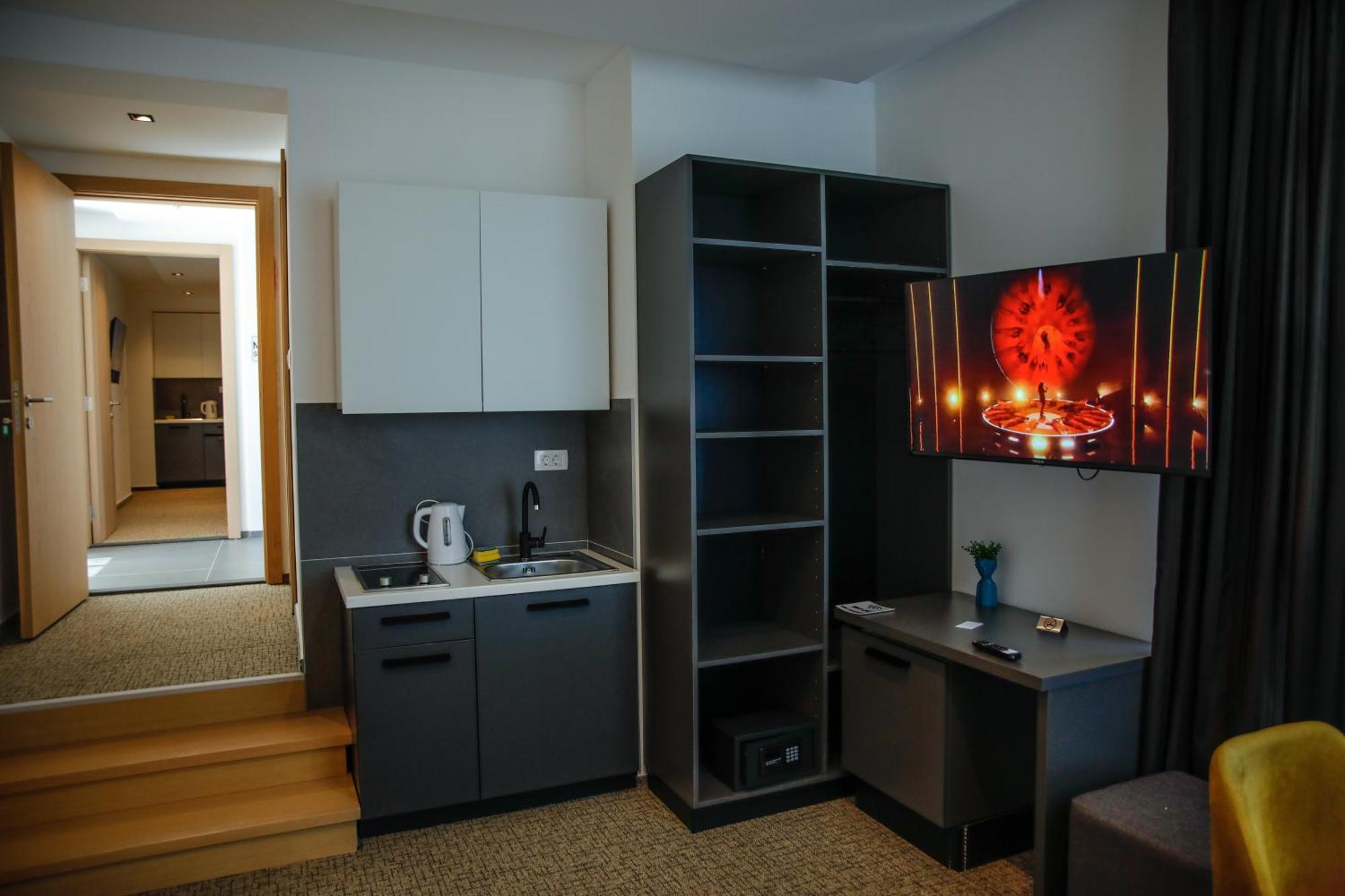 Studio Apartments Visit Point 塞拉耶佛 外观 照片